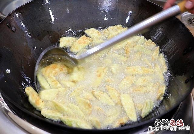 饭店的油焖茄子怎么做窍门 油焖茄子怎么做好吃又简单