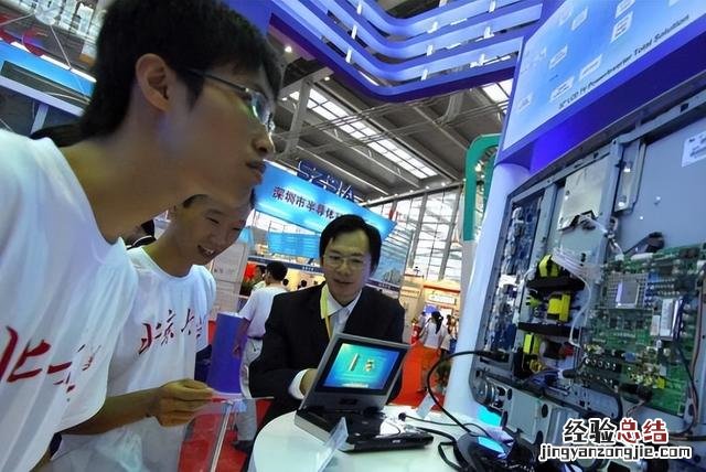 计算机类最吃香的十个专业 现在计算机方面哪个专业最好就业