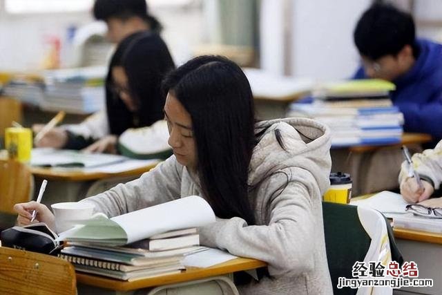 计算机类最吃香的十个专业 现在计算机方面哪个专业最好就业