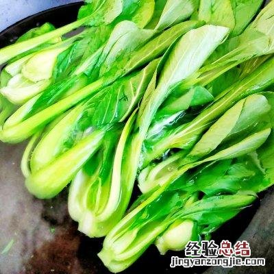 从来没想过香菇扒油菜还能这么做 香菇扒油菜怎么做