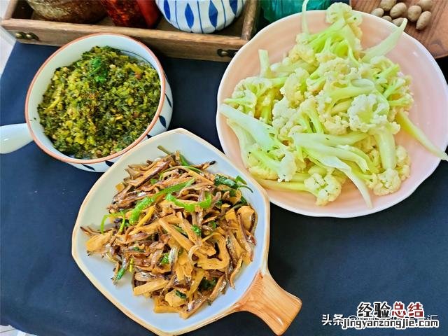 酸菜要怎么炒都不会酸才好吃 腌制的酸菜怎么炒好吃