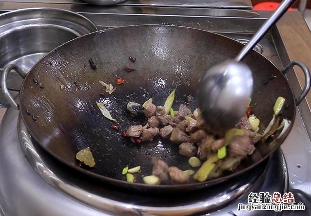 炖牛肉焯水的正确方法 炖牛肉怎么炖好吃又嫩