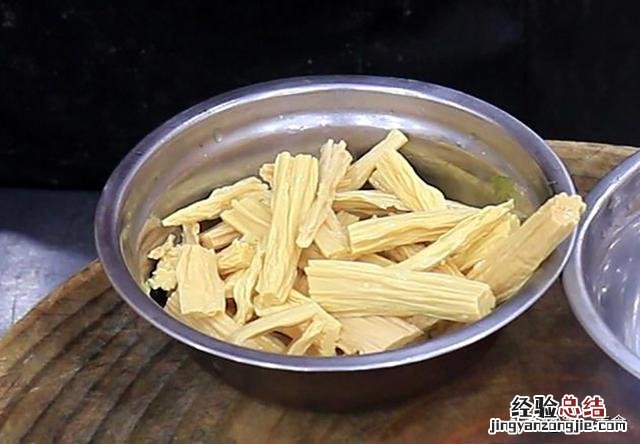 炖牛肉焯水的正确方法 炖牛肉怎么炖好吃又嫩