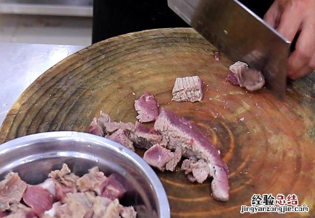 炖牛肉焯水的正确方法 炖牛肉怎么炖好吃又嫩