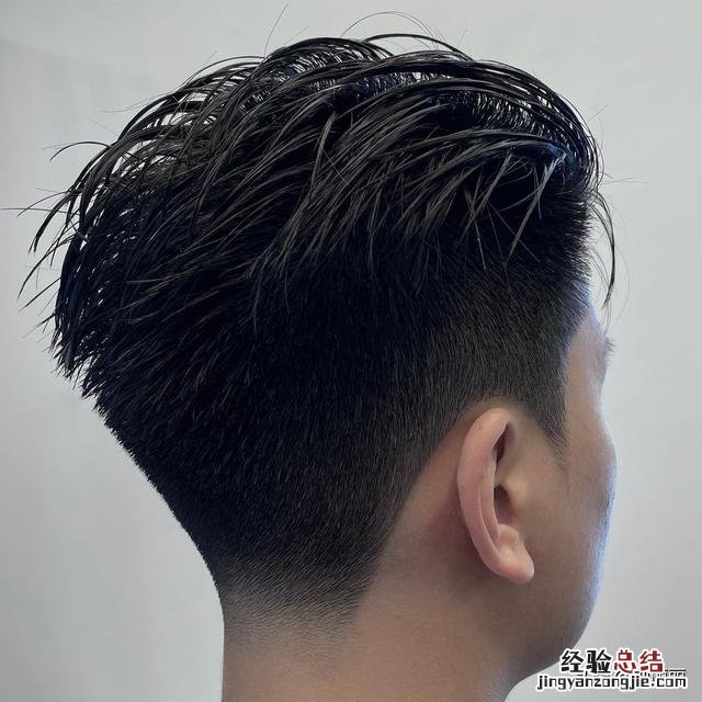 清爽时髦的男士发型 男生适合什么发型