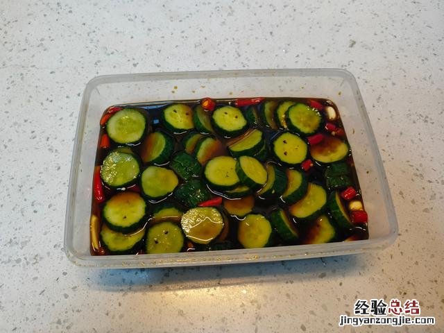 酒店版酸辣黄瓜的腌制方法 糖醋黄瓜怎么腌制又脆又好吃