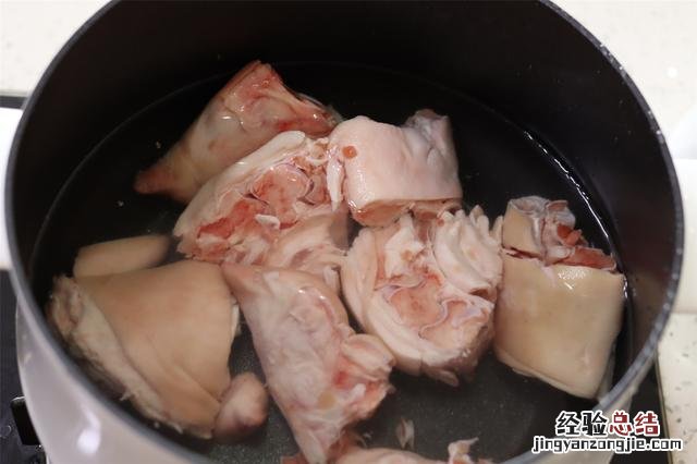 广东猪脚姜坐月子的吃法 熟猪蹄子怎么做好吃家常做法
