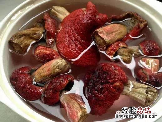 红菇炖汤的正确做法 红菇排骨煲汤做法大全