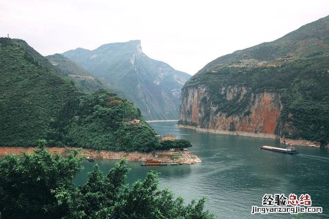 重庆山城旅游线路推荐一下 重庆周边好玩的旅游景点推荐