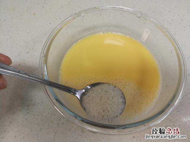 蒸鸡蛋羹为什么用温水 蒸鸡蛋羹放凉水还是温水