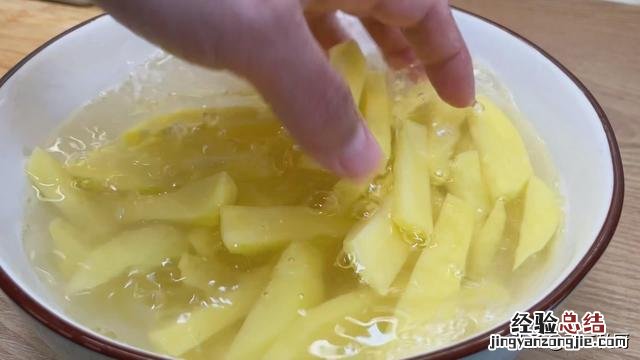 这才是土豆最好吃的做法 小土豆怎么做好吃