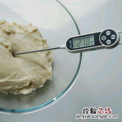 轻松就能做出暄软拉丝的吐司 做吐司的材料比例