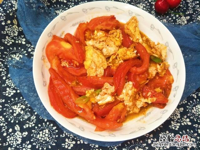 番茄炒蛋什么时候放糖 番茄炒蛋放什么料好吃