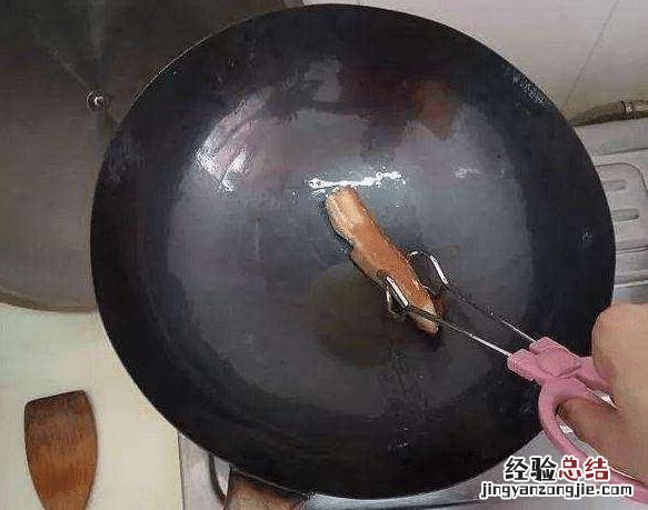 家庭用新锅的快速正确开锅方法 刚买的锅怎么开锅不粘锅