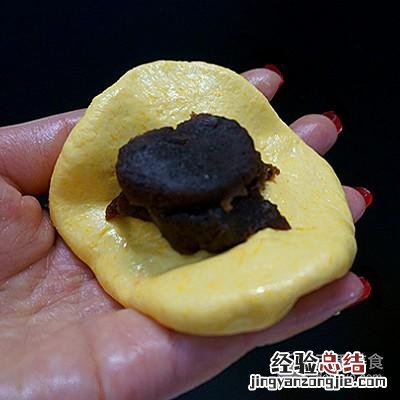 南瓜饼用面粉还是糯米粉 南瓜饼的做法家常做法