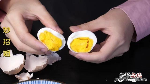 怎样煮鸡蛋不粘锅不会破 一分钟煮鸡蛋小妙招