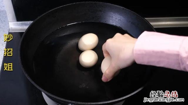 怎样煮鸡蛋不粘锅不会破 一分钟煮鸡蛋小妙招