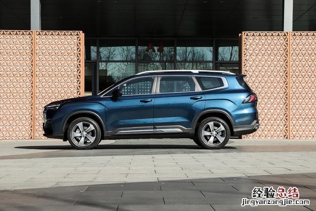 沃尔沃7座suv有几款图片 沃尔沃商务车七座图片及报价