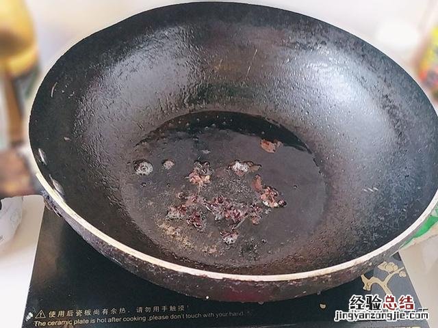 蘑菇炒肉蘑菇是焯水还是直接炒 家常炒蘑菇用热水焯一下吗