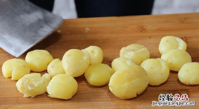 椒盐土豆商业版最正宗的做法 椒盐小土豆做法