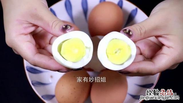 鸡蛋怎么煮才不容易炸 鸡蛋放电饭煲里怎么煮