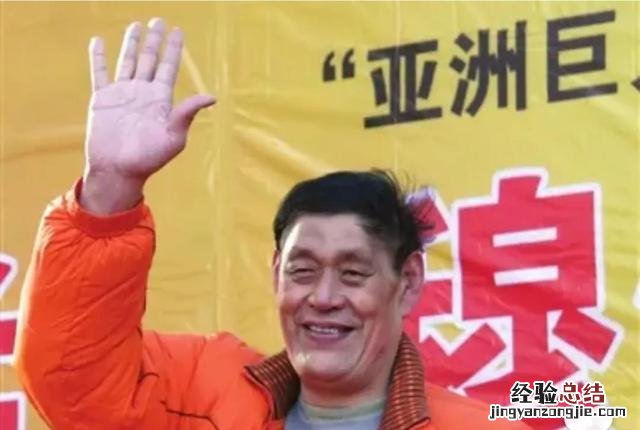 全球历史上十大篮球巨星排名 中国有名的篮球选手
