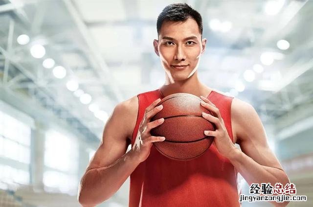 全球历史上十大篮球巨星排名 中国有名的篮球选手