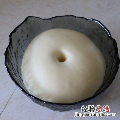 老式蜂蜜脆底小面包做法 蜂蜜脆底小面包无需揉面