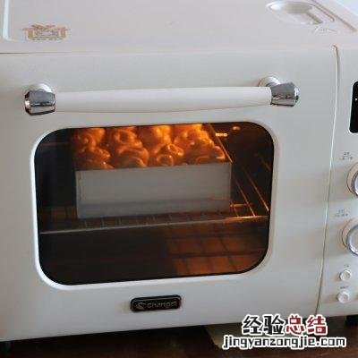 老式蜂蜜脆底小面包做法 蜂蜜脆底小面包无需揉面