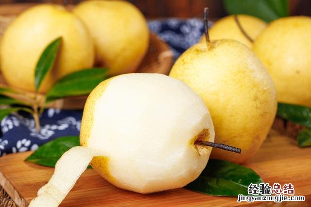 梨子止咳最佳的做法 梨子熬水止咳化痰的做法