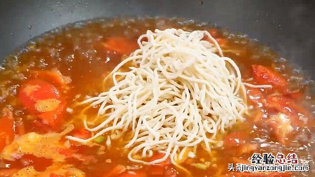 鸡蛋面就要这样做你学会了吗 好吃的鸡蛋面的做法