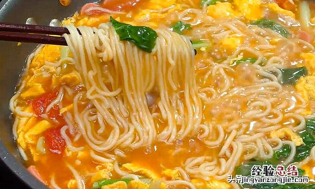 鸡蛋面就要这样做你学会了吗 好吃的鸡蛋面的做法
