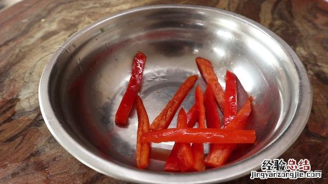 芹菜清脆爽口香干软嫩入味 芹菜炒香干怎么做