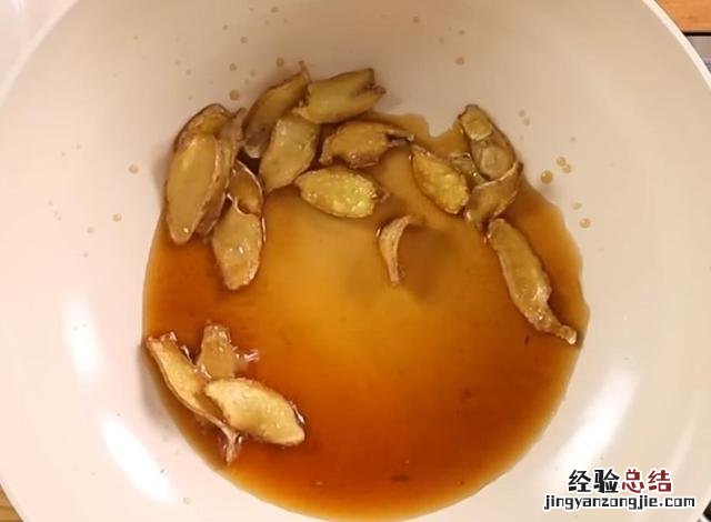 麻油鸡汤最正宗的做法 麻油鸡的制作方法与配料