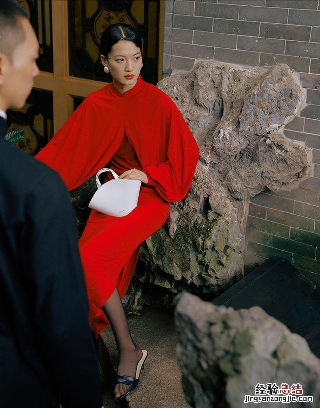 40-50岁的中年女人适合哪些包包 女士包包品牌前十名
