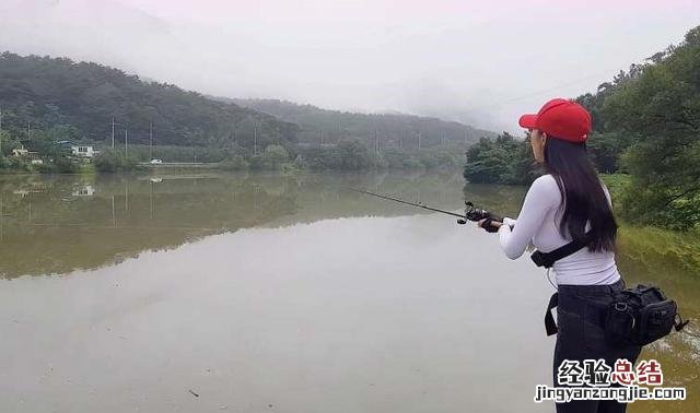 新手钓路亚的正确方法与技巧 路亚和台钓的区别