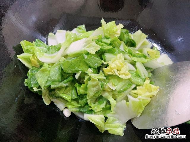 教你一招让铁锅秒变不粘锅 铁锅开锅的正确方法