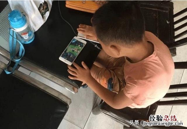 为什么特别想给游戏充钱呢