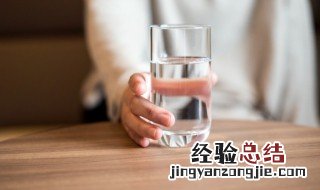 塑料杯能装开水吗 一次性塑料杯能装开水吗