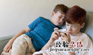 孩子沉迷手机怎么办 怎么去引导呢