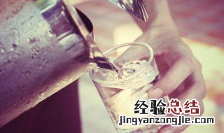 孩子喝什么水好 宝妈知道吗