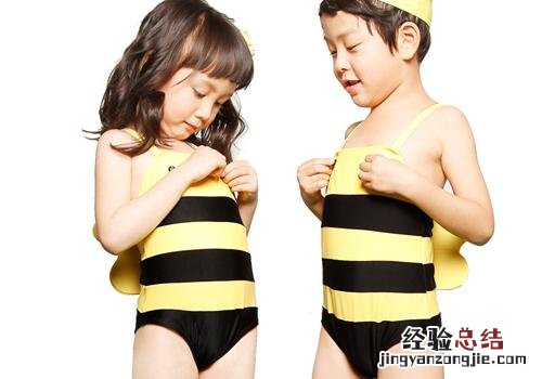 夏天去游泳，先给孩子挑一套最萌的泳衣！宝宝泳衣怎么选
