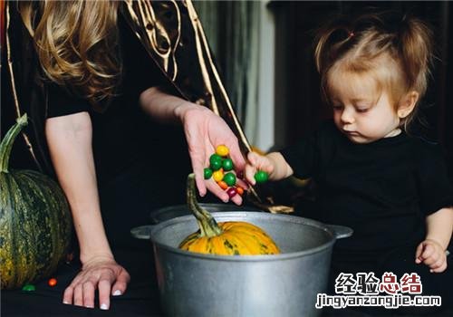 孩子口吃有哪些症状表现 孩子口吃有哪些症状