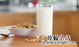 微波炉热牛奶会破坏营养吗 微波炉热牛奶会破坏营养吗 央视