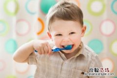 小孩刷牙要用牙膏吗好吗 小孩刷牙要用牙膏吗