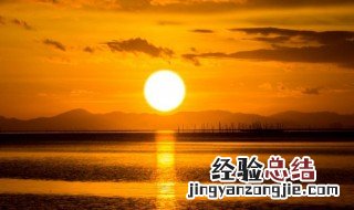 机油放太阳下面晒后晒坏吗 机油倒在太阳底下晒会起火吗