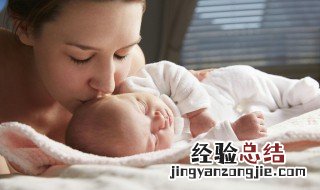 女婴满月应该送什么礼物 女婴满月要送什么礼物好