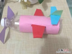 宝宝幼儿园手工制作之飞机模型储蓄罐