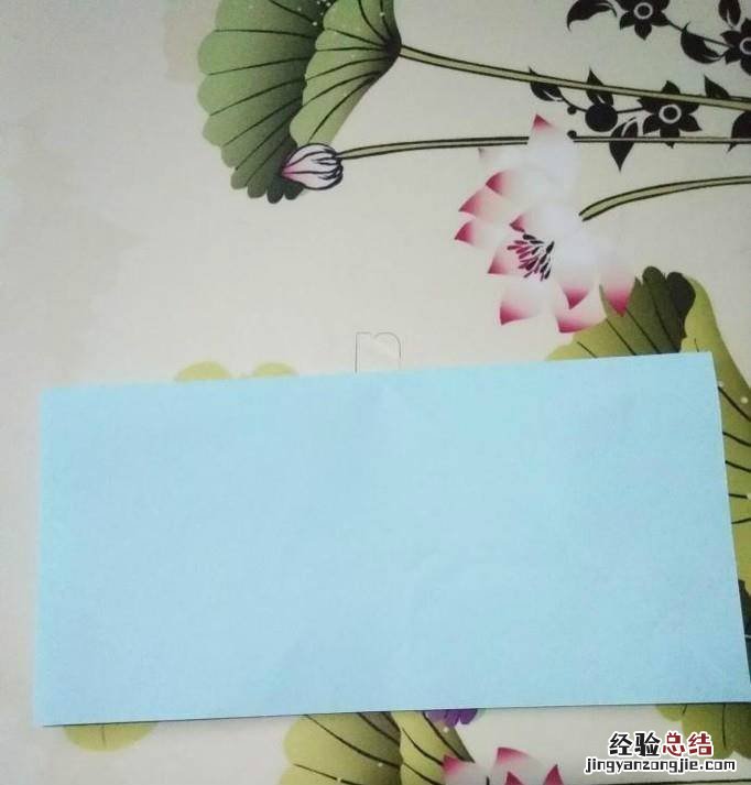 怎么用彩纸折剪漂亮窗花