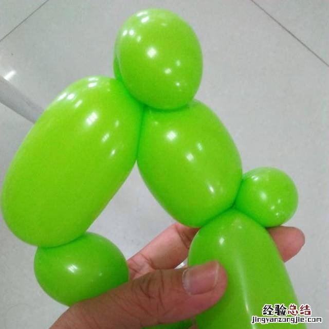 魔术气球制作小熊